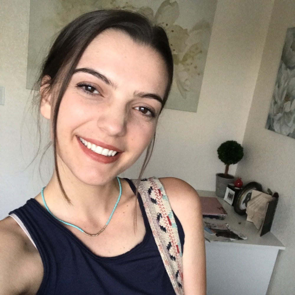 Meet your Posher, Larisa